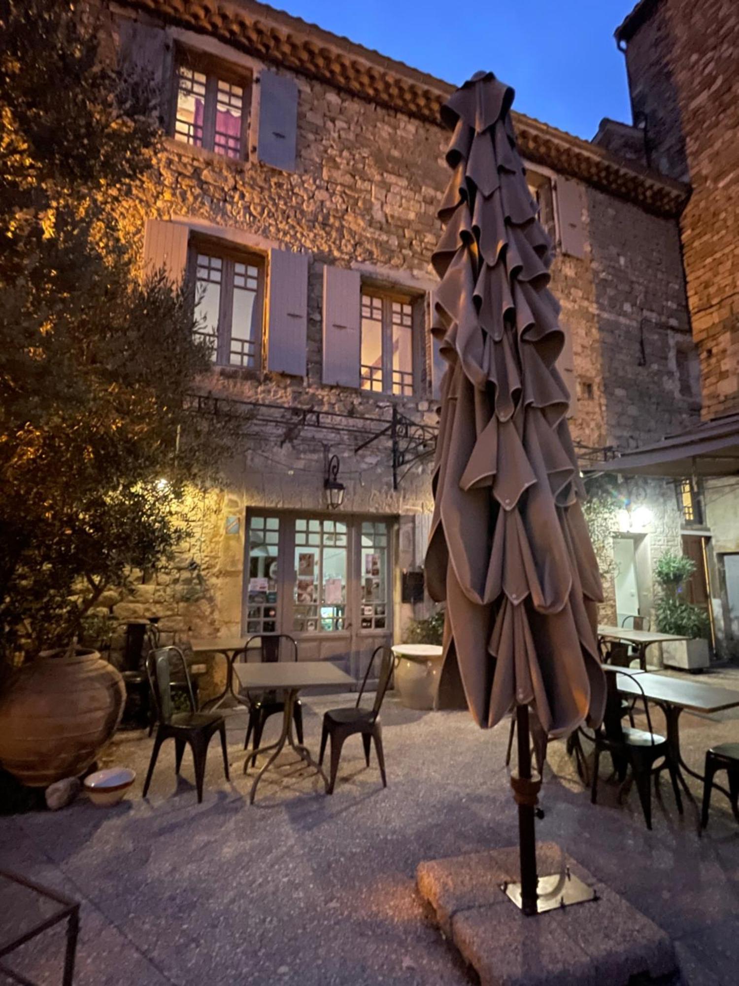 Les Appartements Du Saint Thiers, La Provence Dans Un Coin De La Drome Et L'Esprit D'Une Maison D'Hotes A Saou Exteriör bild